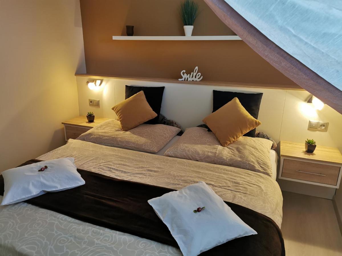 Csabai Vendeghaz Hotel Buk Bagian luar foto